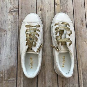 Kidpik Side Zip Patent Leather Sneakers Size 3